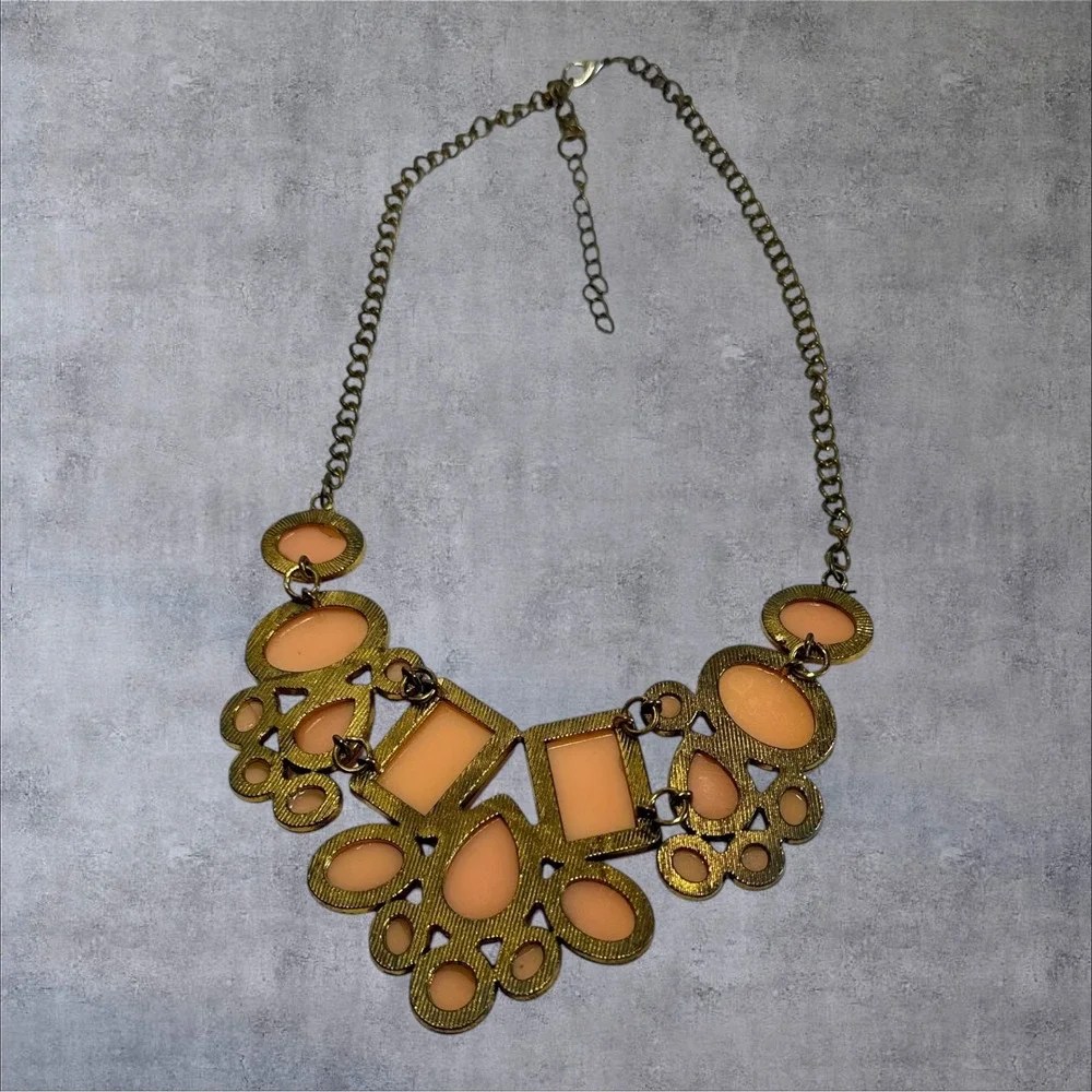 Statement Bib Necklace Peach‎ Antigue Gold Tone Geometric Cluster